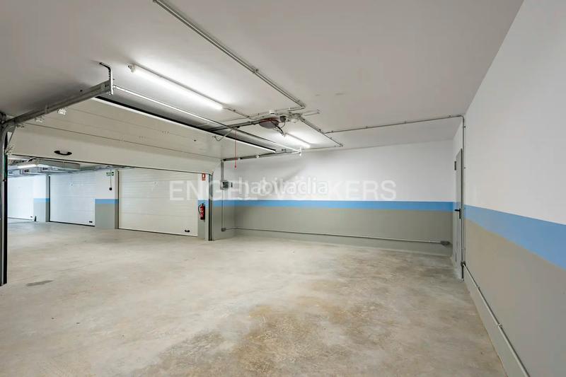 Foto c1d41165-d9cf-486f-bcec-26f913b99917. Erdgeschoss 261m<sup>2</sup> mit heizung parking pool in Can Girona - Terramar - Vinyet Sitges