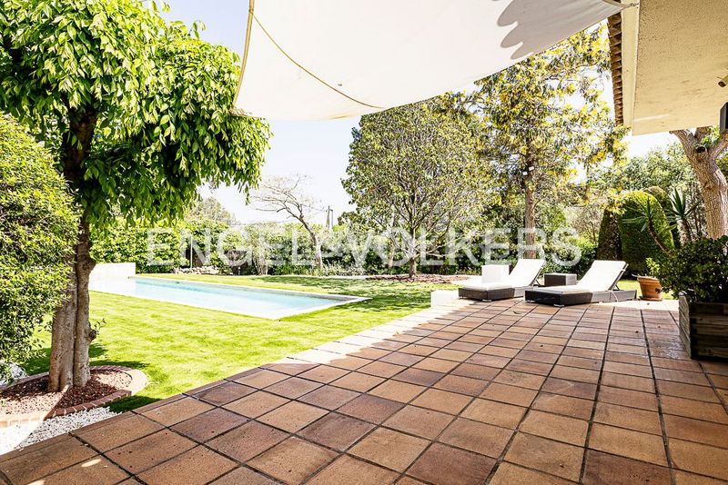 Foto 4bac9344-7b6c-48a9-95df-110fa444d8dc. Casa amb calefacció aparcament piscina a Bellaterra