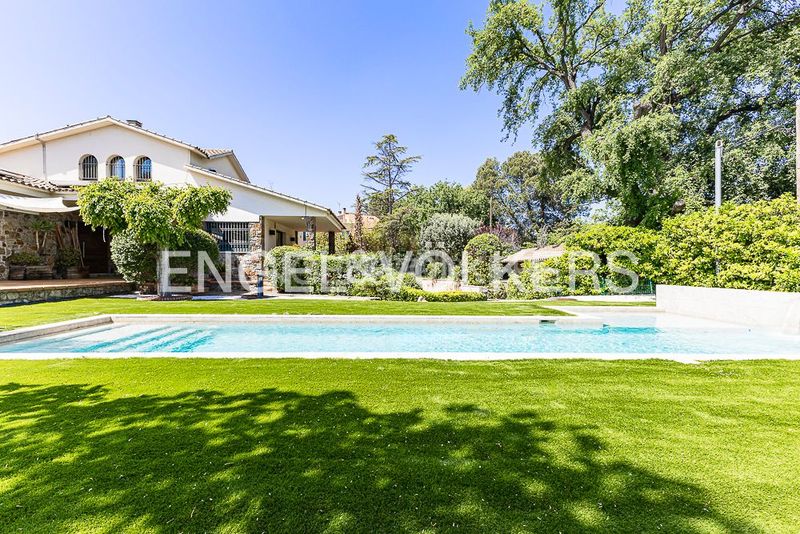 Foto 5fe2f722-d5ae-43ad-a337-0c2fa856d97a. Casa amb calefacció aparcament piscina a Bellaterra
