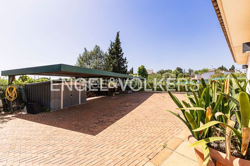Foto 811d6750-97d9-462e-9487-8c2559e58b9a. Casa amb calefacció aparcament piscina a Bellaterra