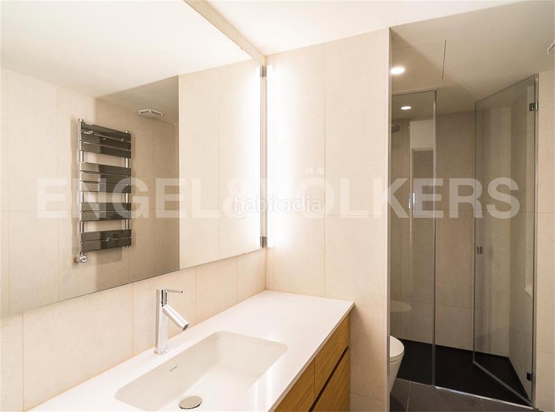 Foto c13d05b8-5145-4f29-a2fc-763176127d51. Ground floor 227m<sup>2</sup> with heating in Dreta de l´Eixample Barcelona