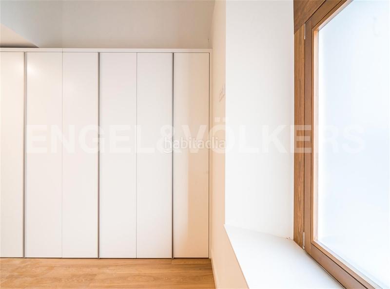 Foto 79ca67a6-677a-4f01-9ea6-f82ba82ab52f. Planta baixa 227m<sup>2</sup> amb calefacció a Dreta de l´Eixample Barcelona