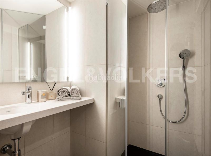 Foto db6c7fa4-670d-42b7-84b7-1b7368baf1b1. Planta baixa 227m<sup>2</sup> a Dreta de l´Eixample Barcelona