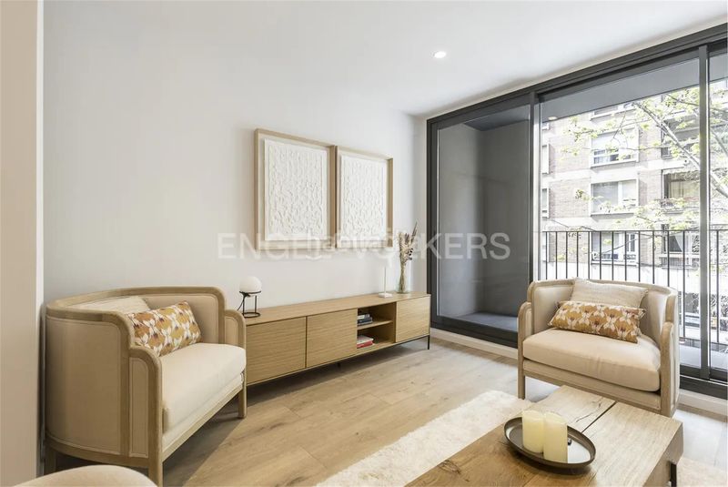 Foto f0e634fd-e40c-4fe4-9824-496be108a945. Pis 109m<sup>2</sup> a Sagrada Família Barcelona
