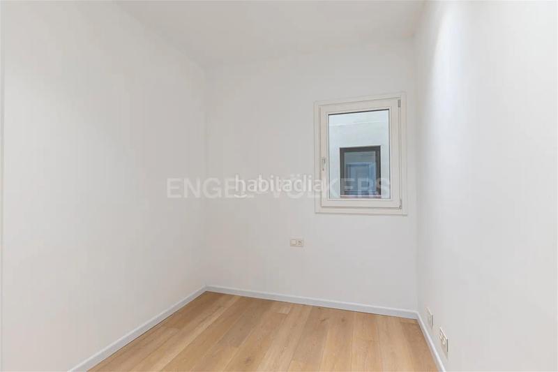 Foto ce7a0f05-031d-4006-9679-ee0112634471. Pis 107m<sup>2</sup> a Raval Barcelona