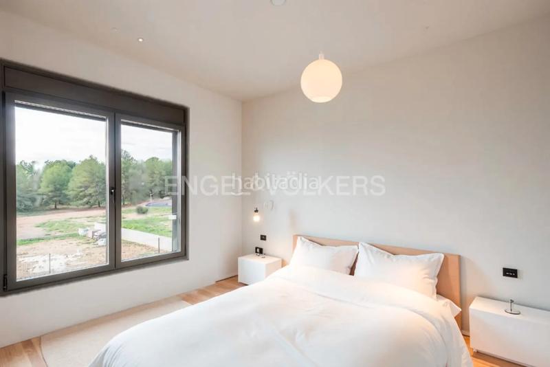 Foto fce53f5d-e4a3-46df-86cf-d01f59c6fa98. Maison 102m<sup>2</sup> avec parking piscine dans Catllar (El)