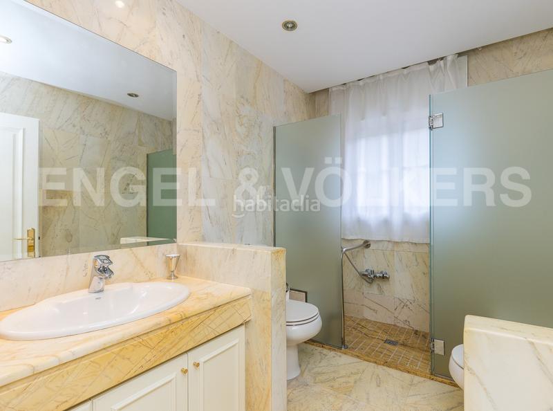 Foto 162fc3b4-9a3b-409d-a1bc-7a05dc1a0e5f. Casa amb calefacció aparcament piscina a Vilassar de Dalt