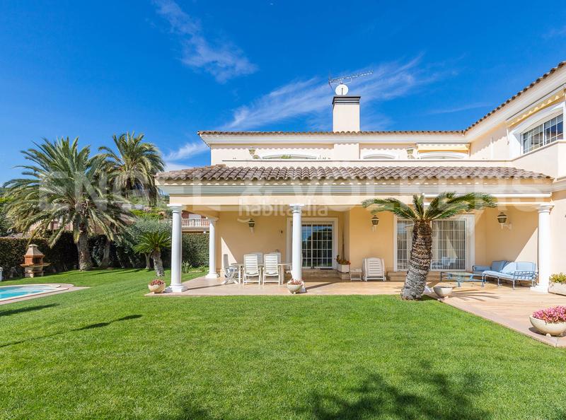 Foto 1a15256d-fe27-4820-9ff4-75bbfd6ef4fc. Casa amb calefacció aparcament piscina a Vilassar de Dalt