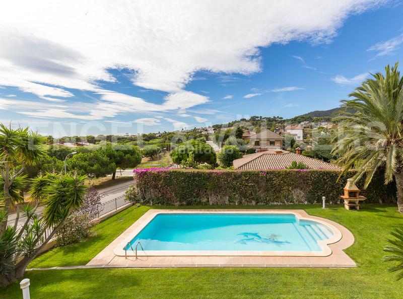 Foto 3a9698ee-c7a3-4515-a2fd-b24d3402a359. Casa amb calefacció aparcament piscina a Vilassar de Dalt