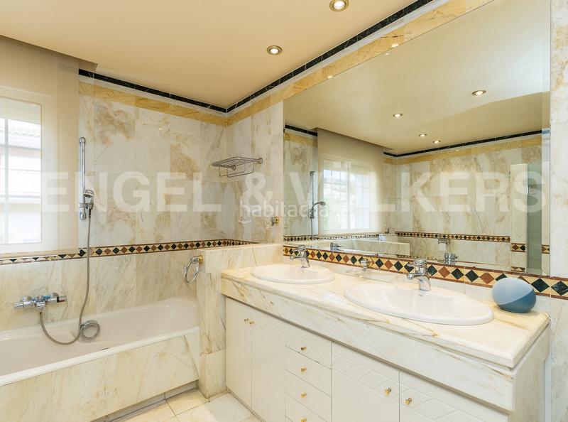 Foto 64482ee1-0489-43d6-beaf-3a6e871ff6d9. Casa amb calefacció aparcament piscina a Vilassar de Dalt