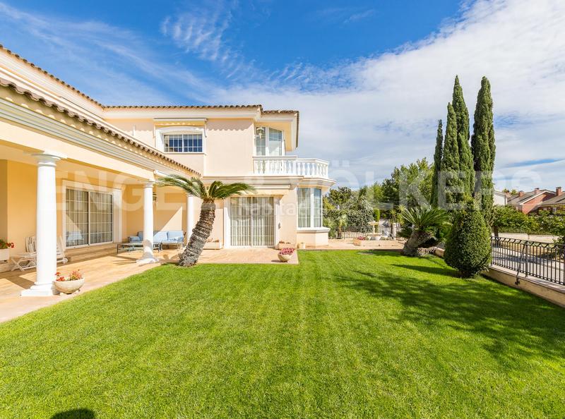 Foto 74f1a987-235e-49b8-8f0f-ebbafa3edbe5. Casa amb calefacció aparcament piscina a Vilassar de Dalt