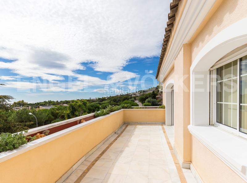 Foto 7fe3af33-4f1f-459a-a97c-ce3b8128e693. Casa amb calefacció aparcament piscina a Vilassar de Dalt