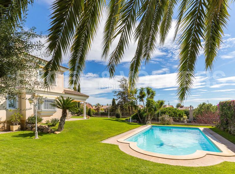 Foto 8a6e8956-27a7-4b52-8078-9154561862f4. Casa amb calefacció aparcament piscina a Vilassar de Dalt