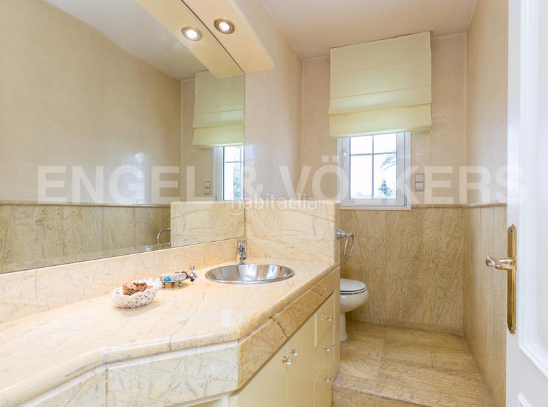 Foto bec93209-fd9a-4a13-8a0b-aa994b06746b. Casa amb calefacció aparcament piscina a Vilassar de Dalt