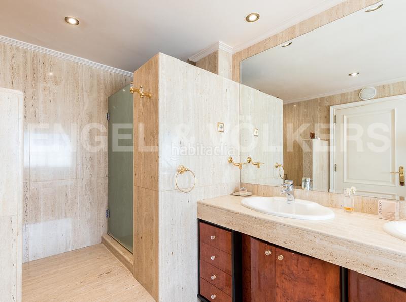 Foto c517314a-710e-4a03-b0cd-bafc0adba5d0. Casa amb calefacció aparcament piscina a Vilassar de Dalt