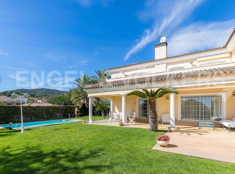 Foto df1ccee6-8889-42c4-b736-332eaaa95cce. Casa amb calefacció aparcament piscina a Vilassar de Dalt