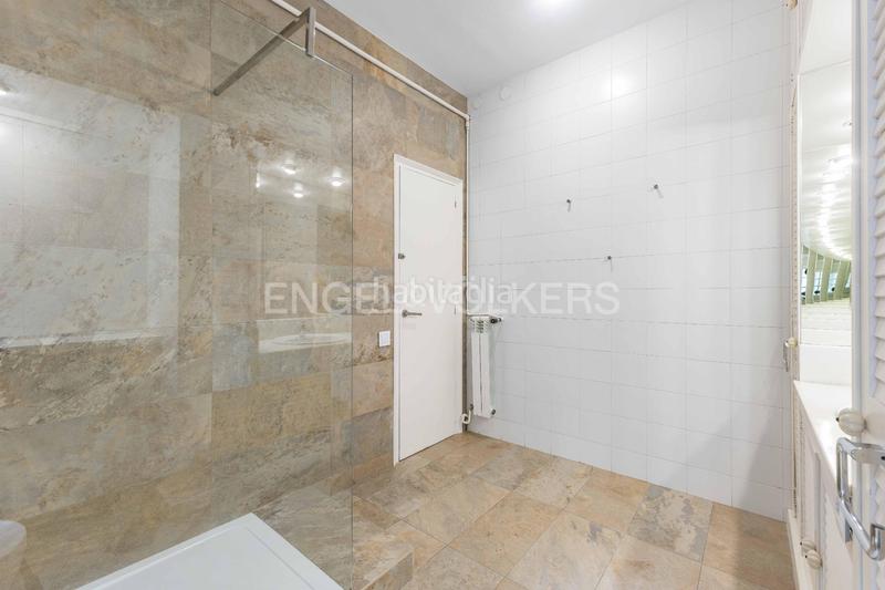 Foto e60d5c47-0d6a-40a4-b5bc-eba33d71b67f. Apartamento luminosa vivienda familiar en pleno corazón de Sarrià en Barcelona