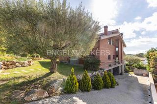 Maison à Begues. Tu refugio de ensueño te espera!