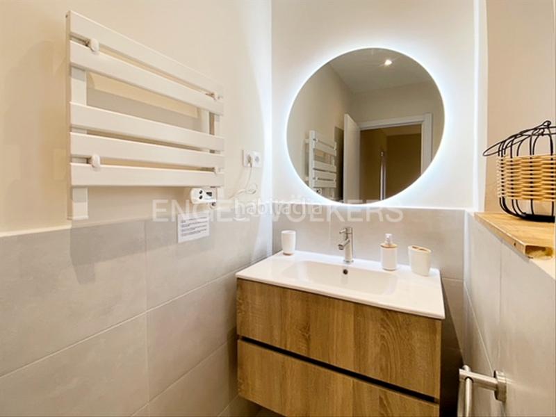 Foto 869bc5bf-2e10-4910-86ca-b25879f0ffa2. Piccolo appartamento con riscaldamento in Barri de les Corts Barcelona