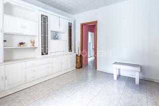 Maison jumelée à Centre. Casa para rehabilitar con jardín y cerca de todos los servicios