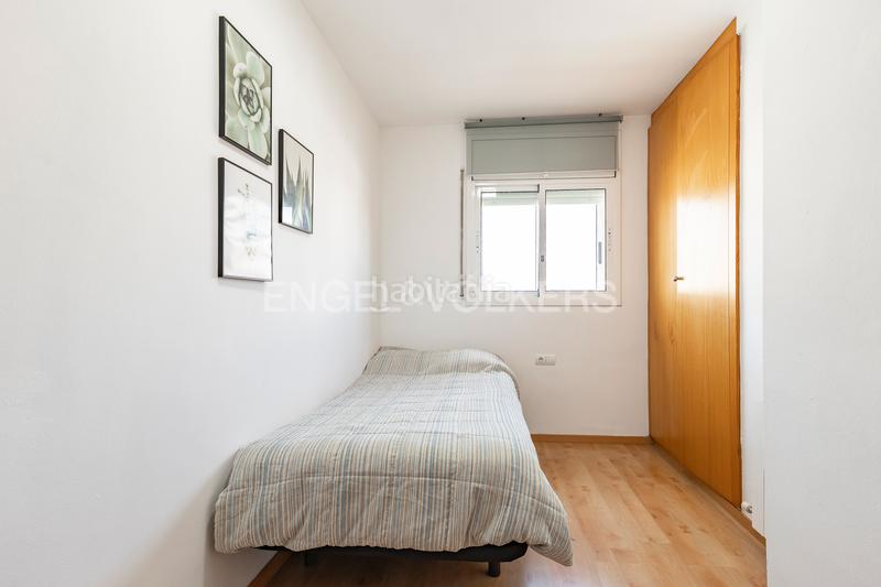 Foto 57a99f47-4d63-4135-9f0c-1521f38ec9c4. Casa adossada amb calefacció aparcament piscina a Cubelles