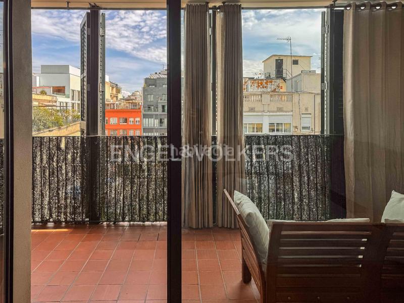 Foto 7084de23-f2f2-4ef6-9941-52a502edf54a. Alquiler apartamento elegante piso temporal en rambla catalunya en Barcelona