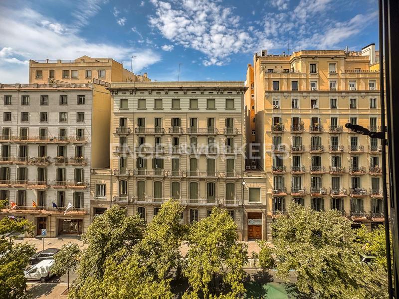 Foto c7342be3-88f8-4631-9a07-cfbedee1cc47. Alquiler apartamento elegante piso temporal en rambla catalunya en Barcelona