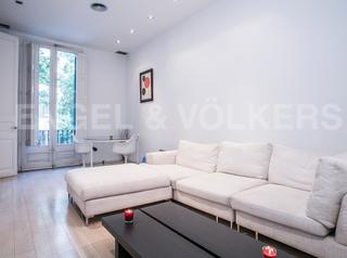 Alquiler Apartamento en Vila de Gràcia. Piso de diseño al lado de paseo de gracia