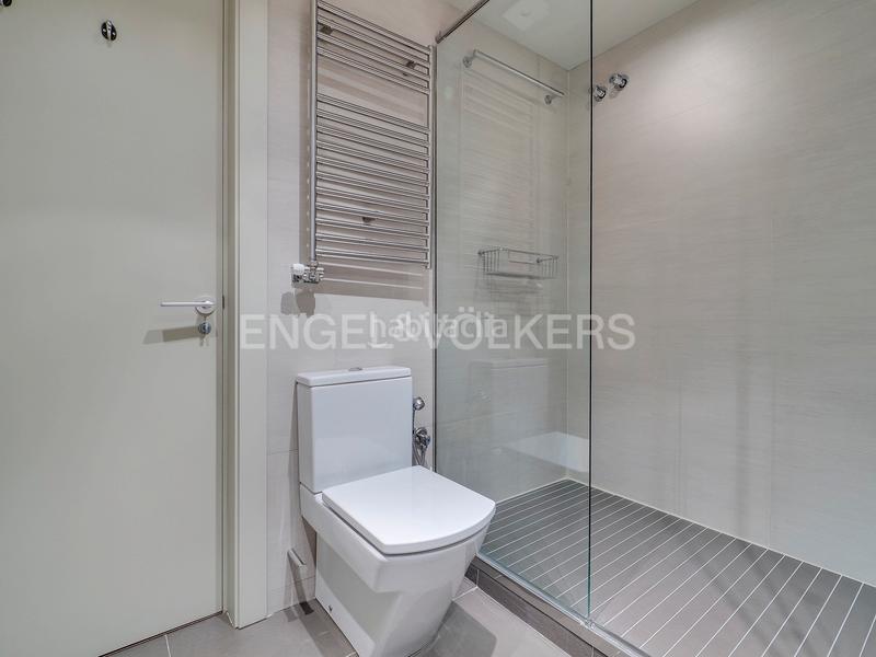 Foto 35d1d477-2a80-40e4-9f88-d48412f5f37c. Alquiler apartamento luminoso piso semiamueblado con pk en Pedralbes en Barcelona