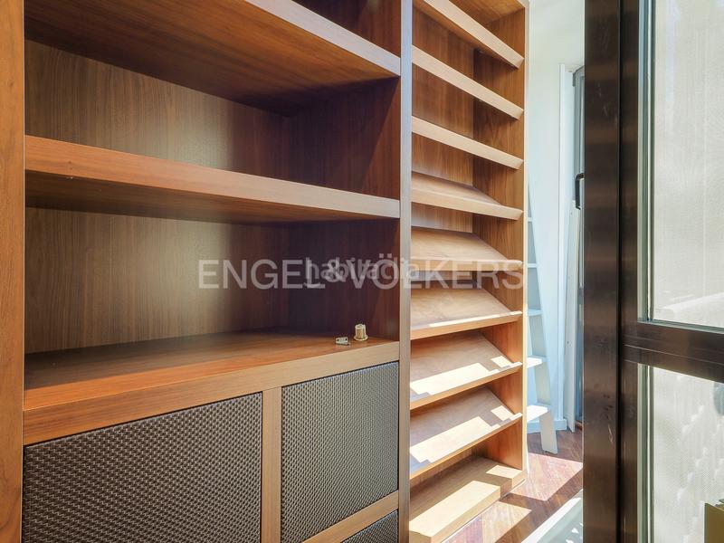 Foto b2ac7f78-603b-4d12-89e4-3fccf1d4242a. Alquiler apartamento luminoso piso semiamueblado con pk en Pedralbes en Barcelona