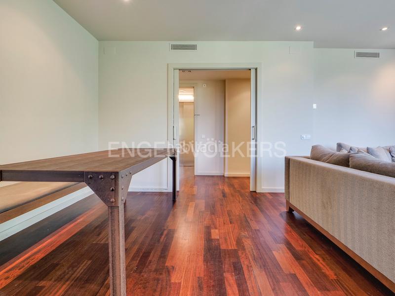 Foto b8d28c98-16f7-448e-bbf2-cc739a3afd0c. Lloguer apartament amb calefacció aparcament a Pedralbes Barcelona