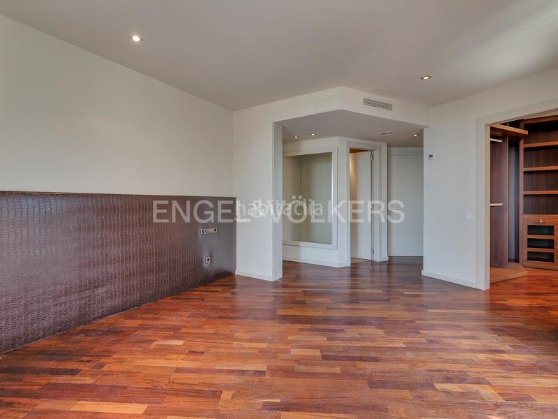 Foto 2ae75759-41ba-47a3-9665-339a8162b064. Location appartement avec chauffage parking dans Pedralbes Barcelona