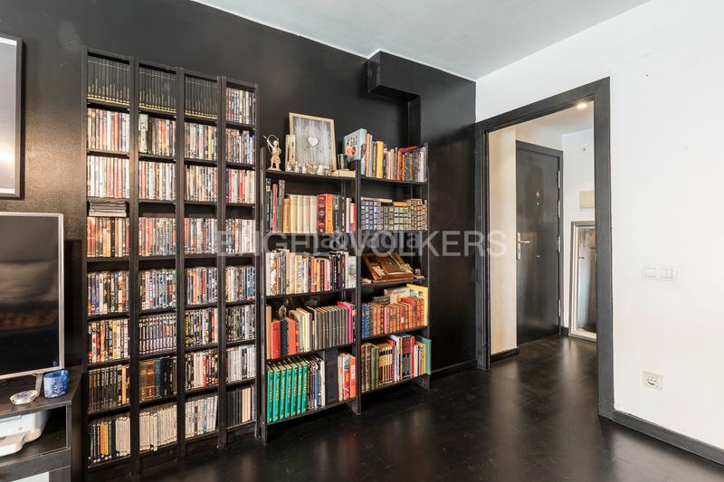 Foto 423fbf90-c3ca-4149-8b9c-1d7277f3b870. Dachwohnung mit heizung in La Teixonera Barcelona