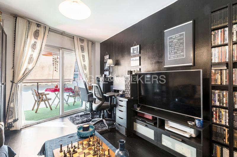 Foto 54b6f3c6-a9f0-40ba-a62a-c54631c34892. Dachwohnung mit heizung in La Teixonera Barcelona