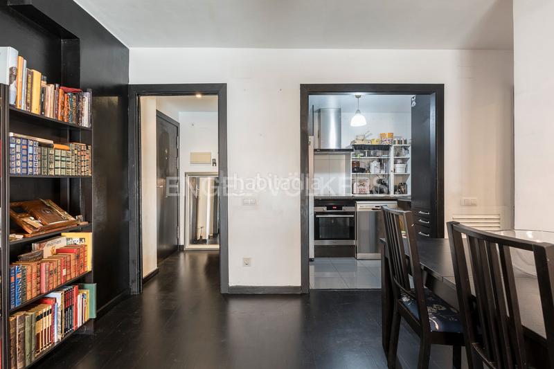 Foto 85e25ded-d786-4f10-9444-9f588c439aea. Dachwohnung mit heizung in La Teixonera Barcelona