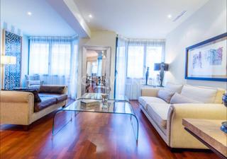 Apartament  Carrer d'aribau. Exclusivo apartamento de lujo con piscina en sant gervasigalvany