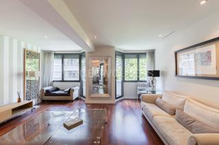 Apartment  Carrer d'aribau. Exclusivo apartamento de lujo con piscina en sant gervasigalvany
