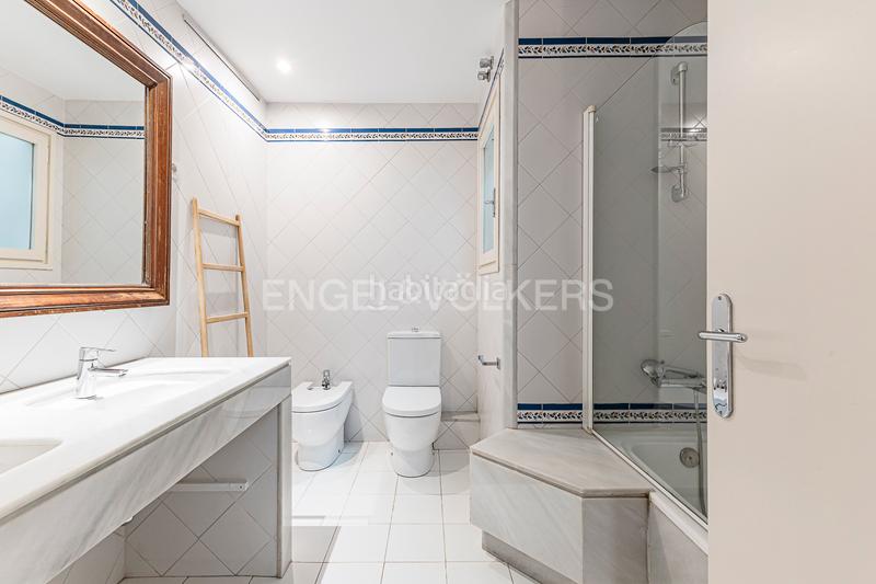 Foto 9eb84707-a609-45f7-8f5d-7df16f1384b8. Affitto casa con riscaldamento parcheggio in Sarrià Barcelona