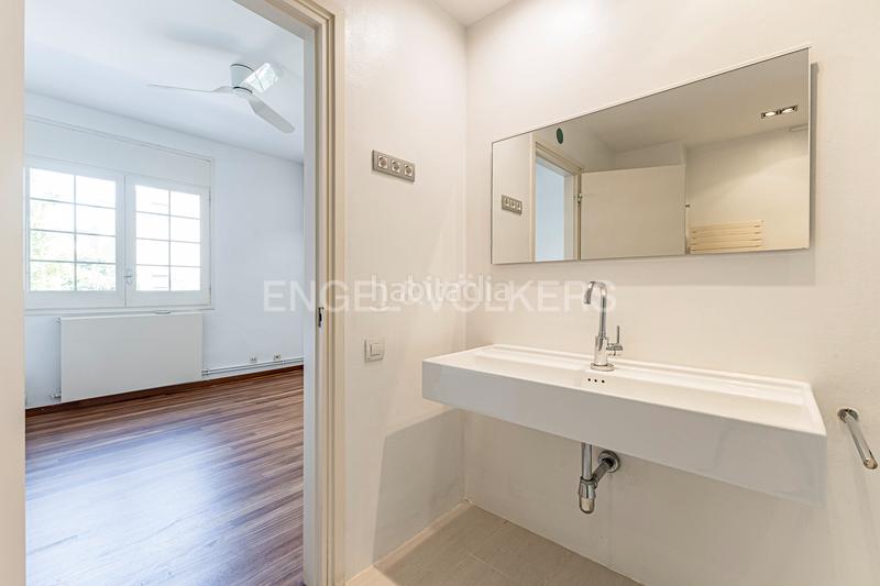 Foto c51aa7b4-2294-4371-999f-d4d323239afb. Affitto casa con riscaldamento parcheggio in Sarrià Barcelona