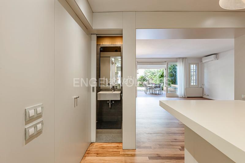 Foto 9acb6d33-ccf4-404b-baf0-7a523fb0dae0. Alquiler casa carismática casa en sarria con jardin privado en Barcelona