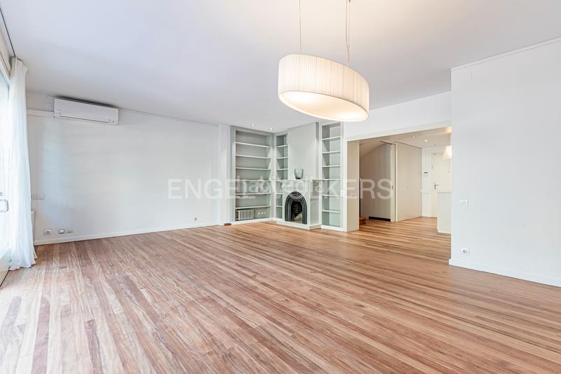 Foto 9dadb9b6-ac24-4427-a690-dc86b1149174. Lloguer casa amb calefacció aparcament a Sarrià Barcelona