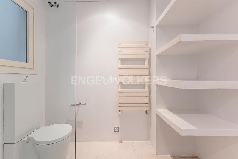 Foto b061e61a-f520-4b63-93b6-00e948e0715e. Lloguer casa amb calefacció aparcament a Sarrià Barcelona