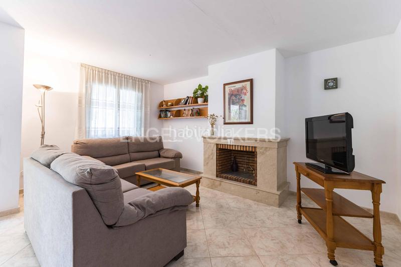 Foto dc847643-8d08-42d0-a73e-c475cd7f63a3. Casa con riscaldamento parcheggio piscina in Altafulla