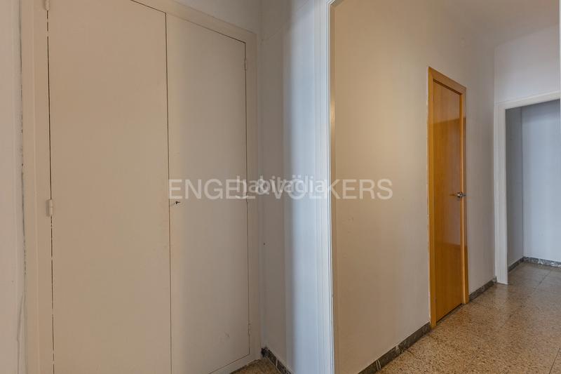 Foto 34099ace-50f7-4645-b708-a3b58cd6bf47. Apartamento piso céntrico para reformar sin ascensor en esplugues en Esplugues de Llobregat