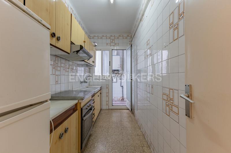 Foto 672c0b6d-3fe5-4fa5-9a79-e5a59ac2b779. Apartamento piso céntrico para reformar sin ascensor en esplugues en Esplugues de Llobregat