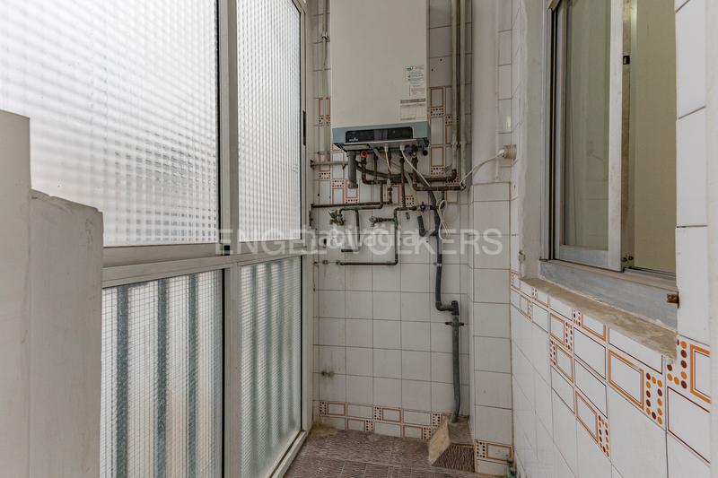 Foto 805a3c1f-145a-427e-a24e-d1512b1e2a33. Apartamento piso céntrico para reformar sin ascensor en esplugues en Esplugues de Llobregat