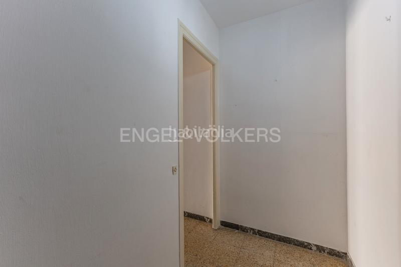 Foto 85e95d6e-4aa9-4695-a9e2-b66d4dbac101. Apartamento piso céntrico para reformar sin ascensor en esplugues en Esplugues de Llobregat
