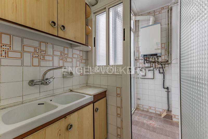 Foto daad4312-999c-4d96-90d1-00fe5b0068ac. Apartamento piso céntrico para reformar sin ascensor en esplugues en Esplugues de Llobregat
