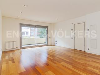 Apartamento en Pedralbes. Fantástico piso en pedralbes con piscina