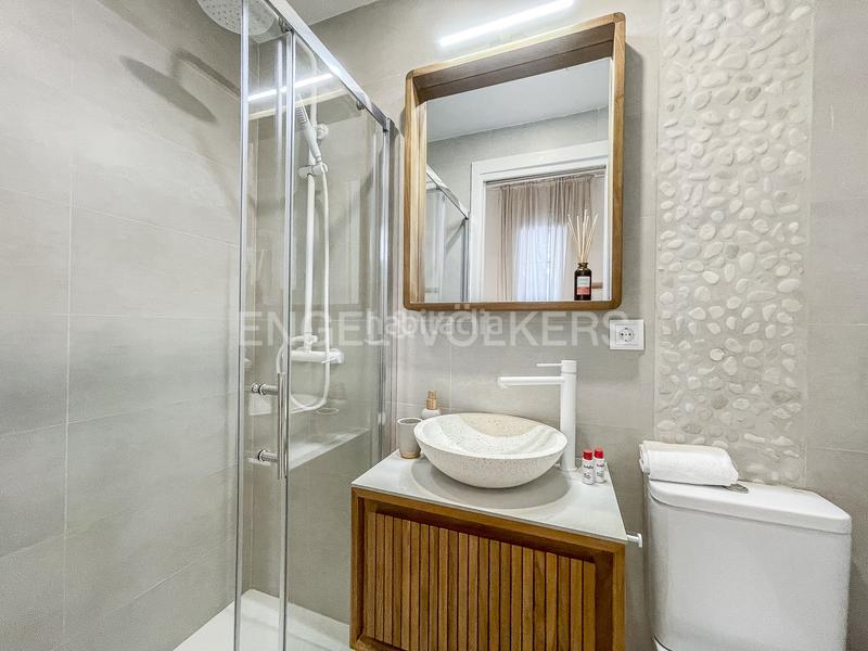 Foto 617c0ea8-7f25-4420-96e5-3fd950881a04. Alquiler apartamento precioso apartamento temporal en Barceloneta en Barcelona